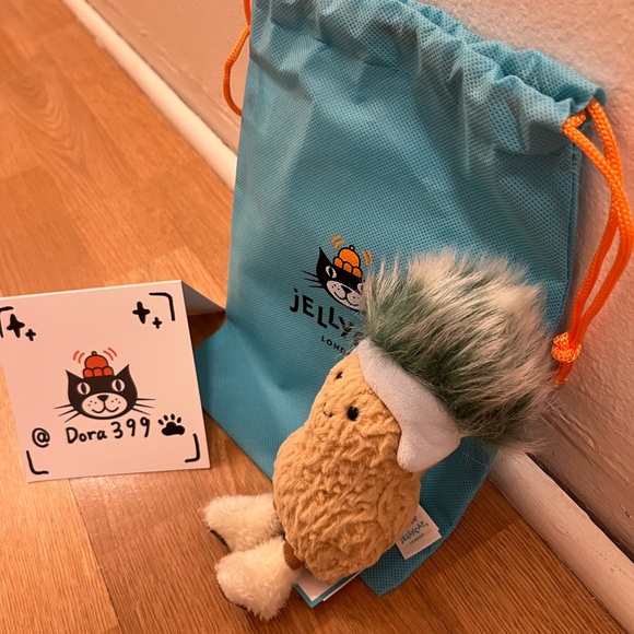 Jellycat Authentic Amuseables Peanut “Après Ski” – New with Dust Bag – 5.9” - Picture 2 of 4